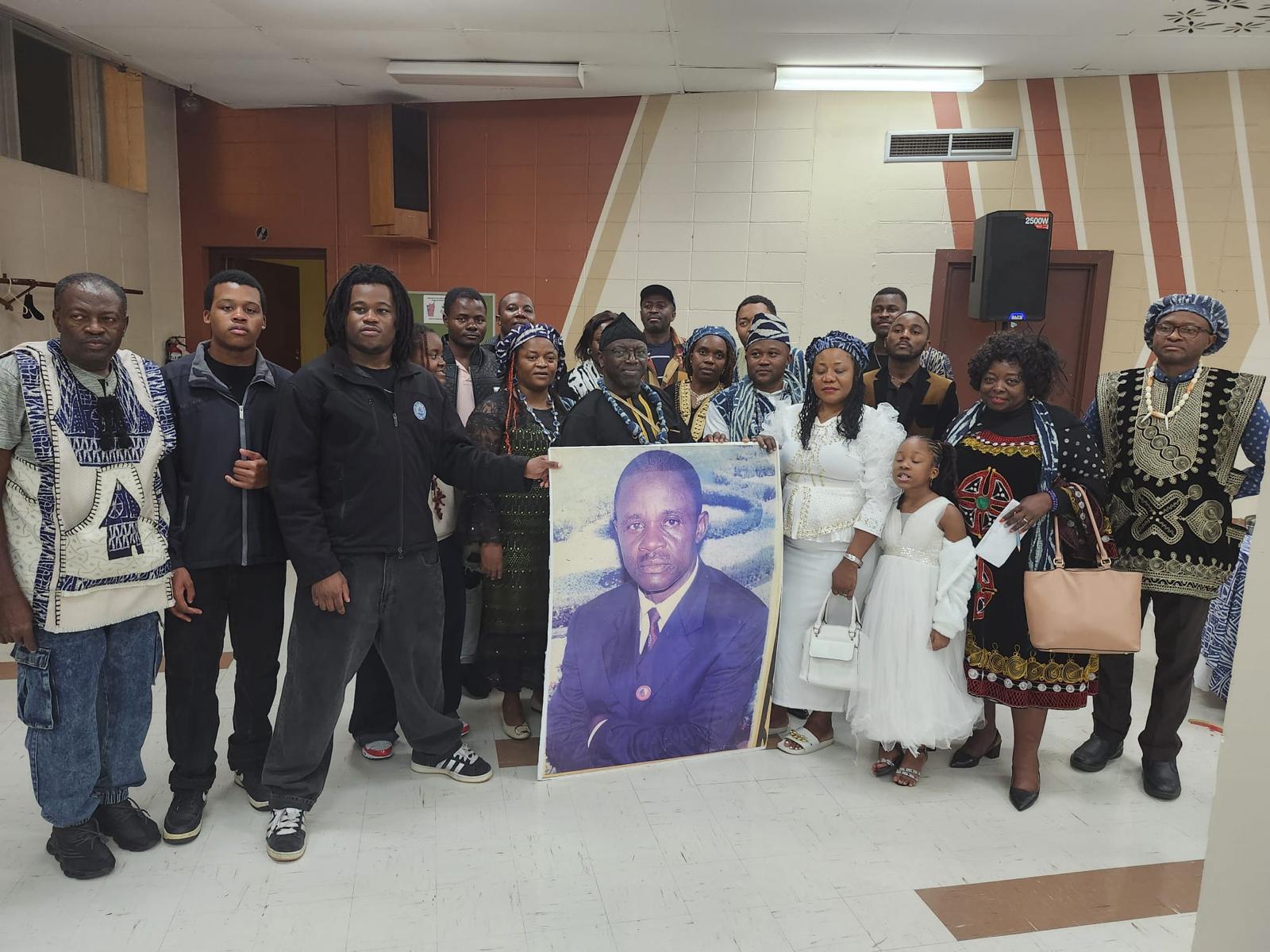 Famille Bangang réunie lors d'un événement